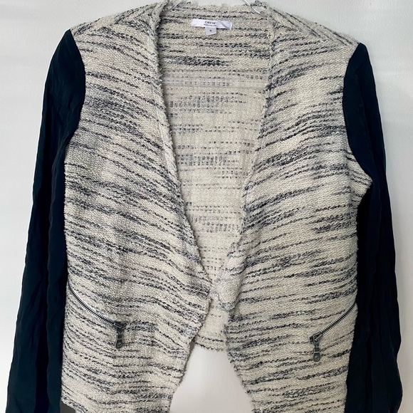 Drew Blazer - Picture 2 of 6